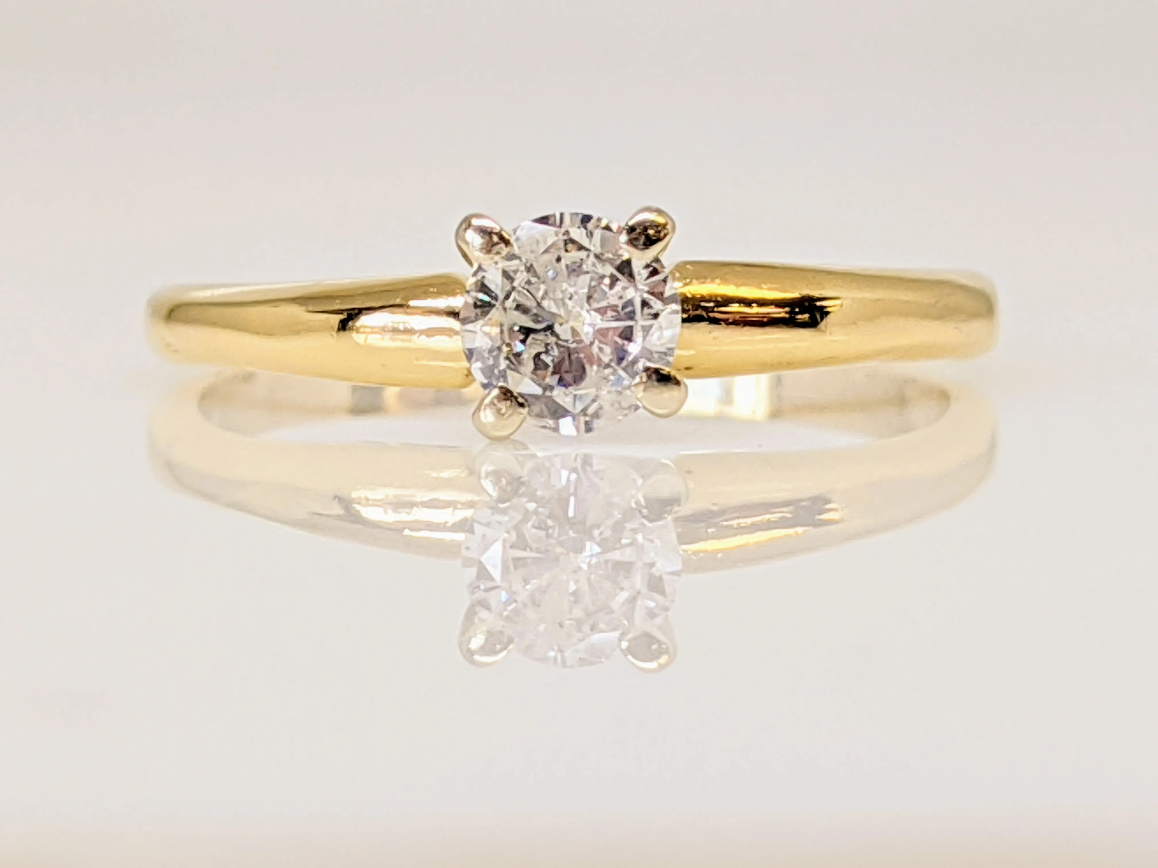 14K .33 CARAT TOTAL I2 H DIAMOND ROUND SOLITAIRE ESTATE RING 1.8 GRAMS