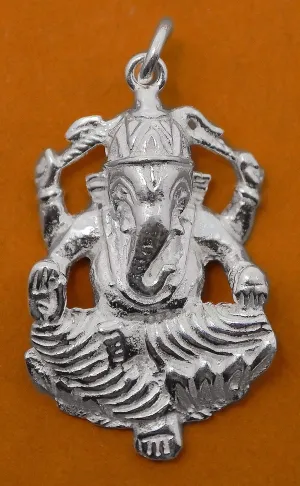 925 Silver Ganesha Pendant (Design 12)