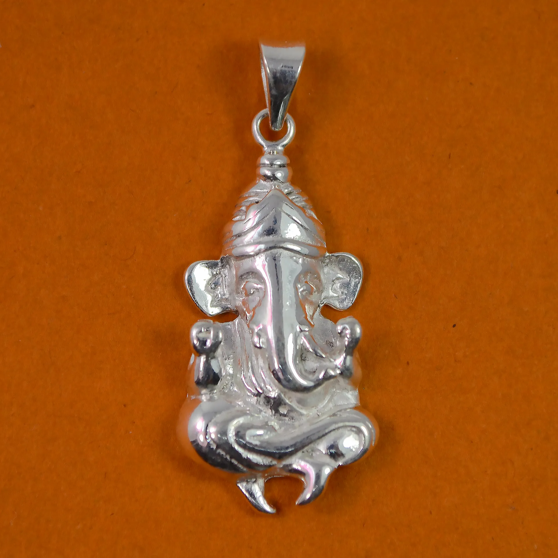 925 Silver Ganesha Pendant (Design 13)