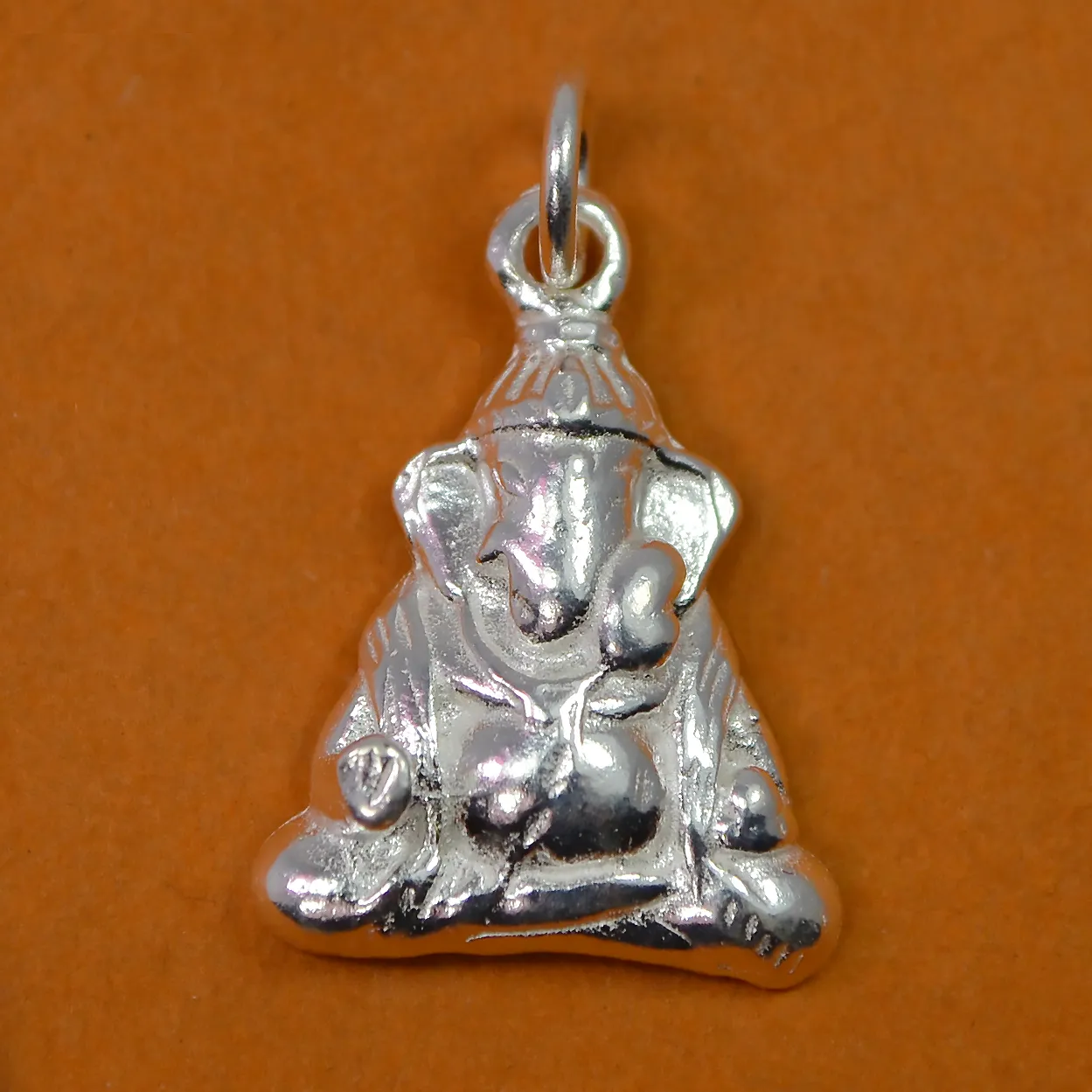 925 Silver Ganesha Pendant (Design 14)