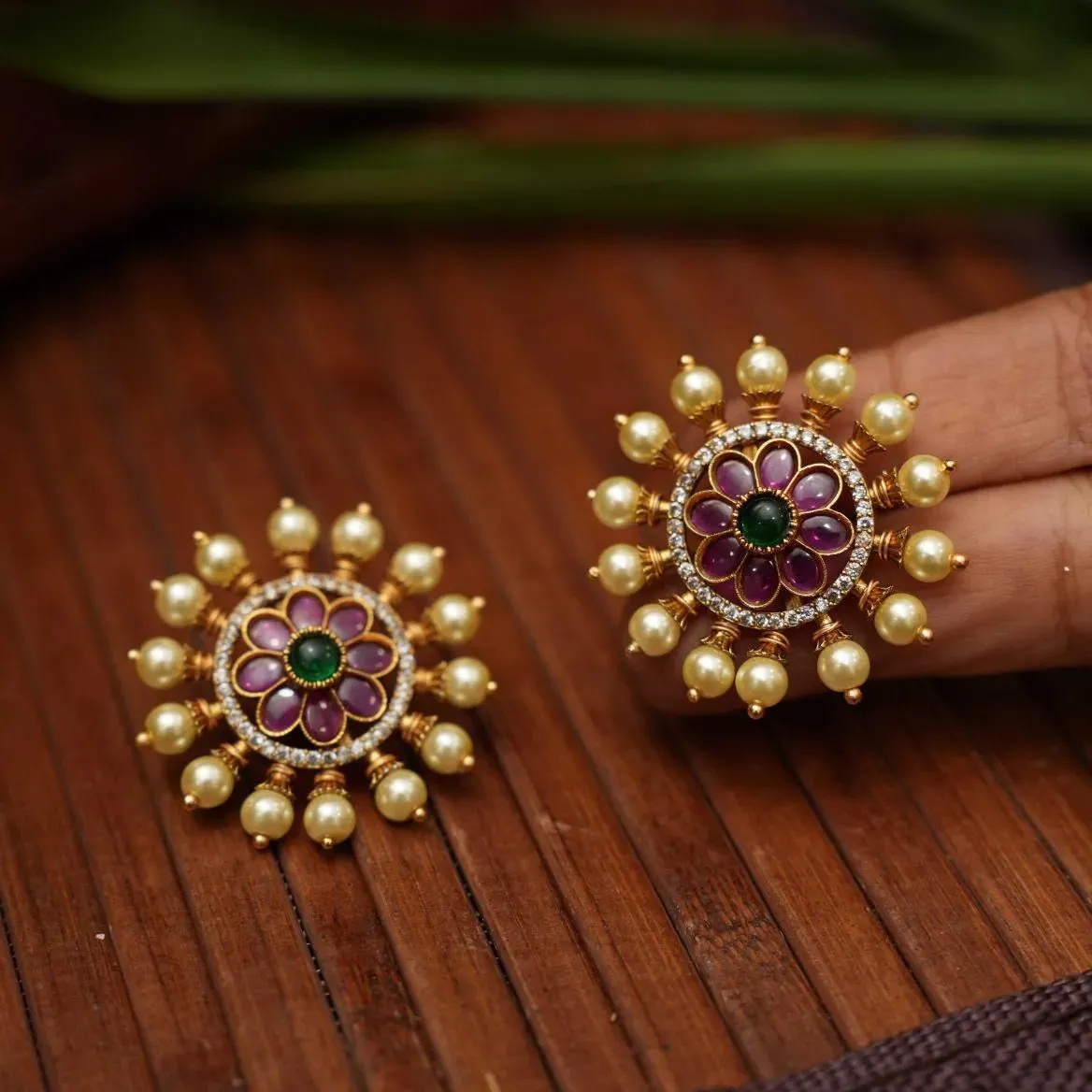 Abja Polki Ear Stud - Red