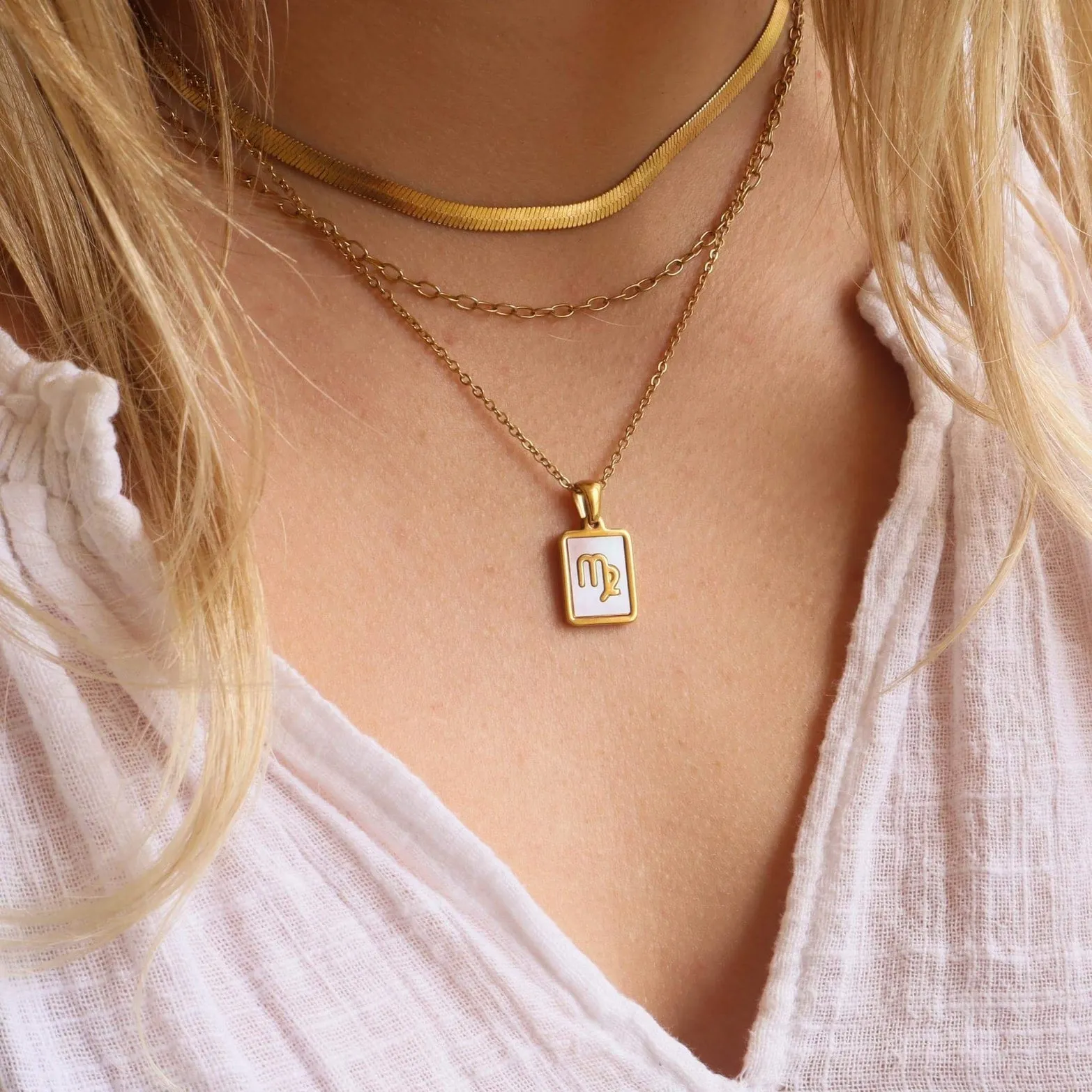 Aryenne Leo Pink Shell Necklace