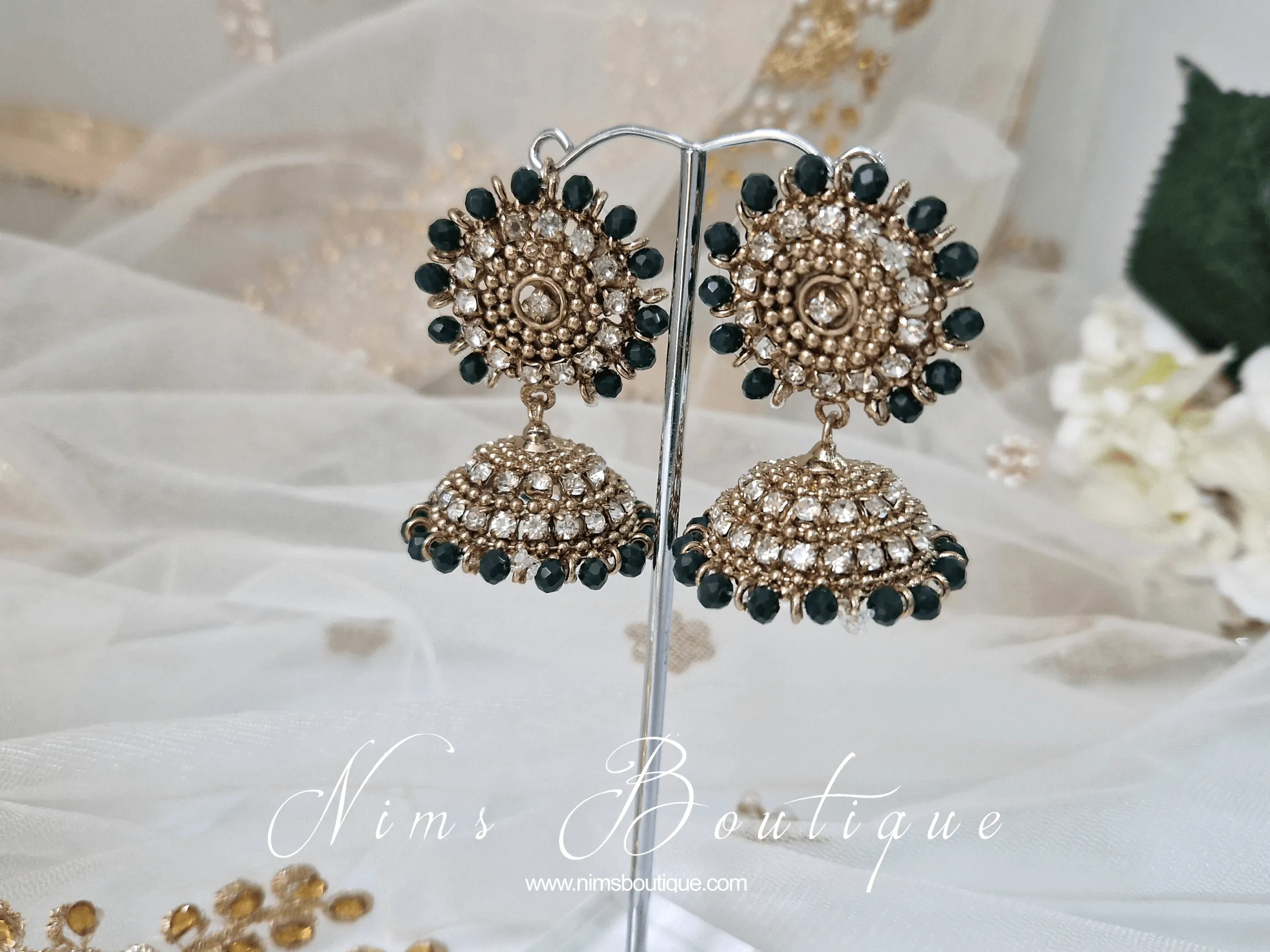 Chandni Royal Antique Gold & Black Chumke