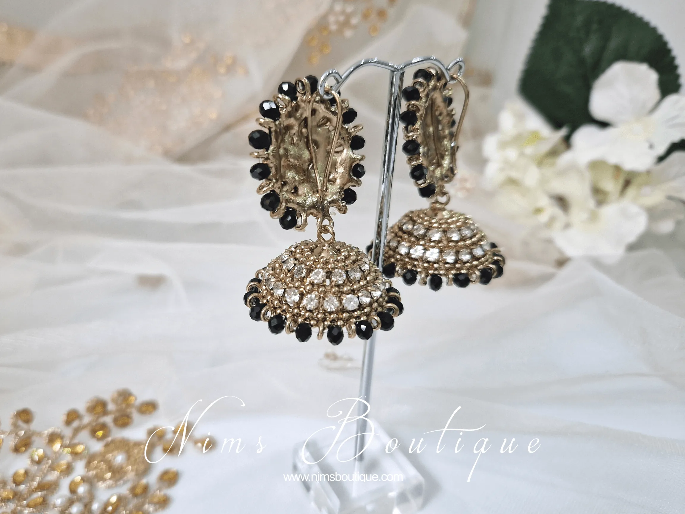 Chandni Royal Antique Gold & Black Chumke