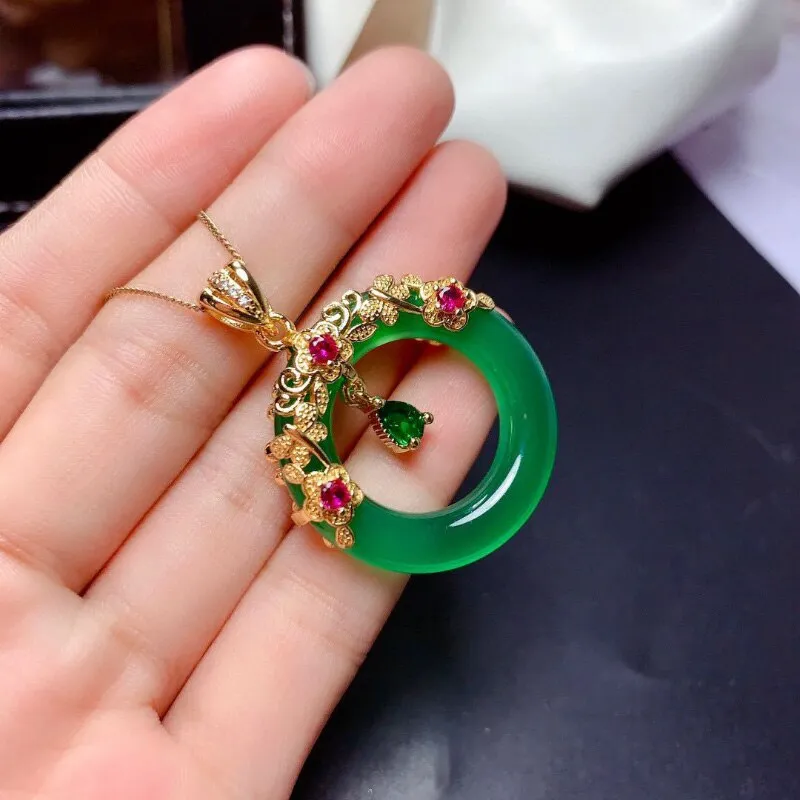 Classic luxury natural Hetian jasper pendant necklaces