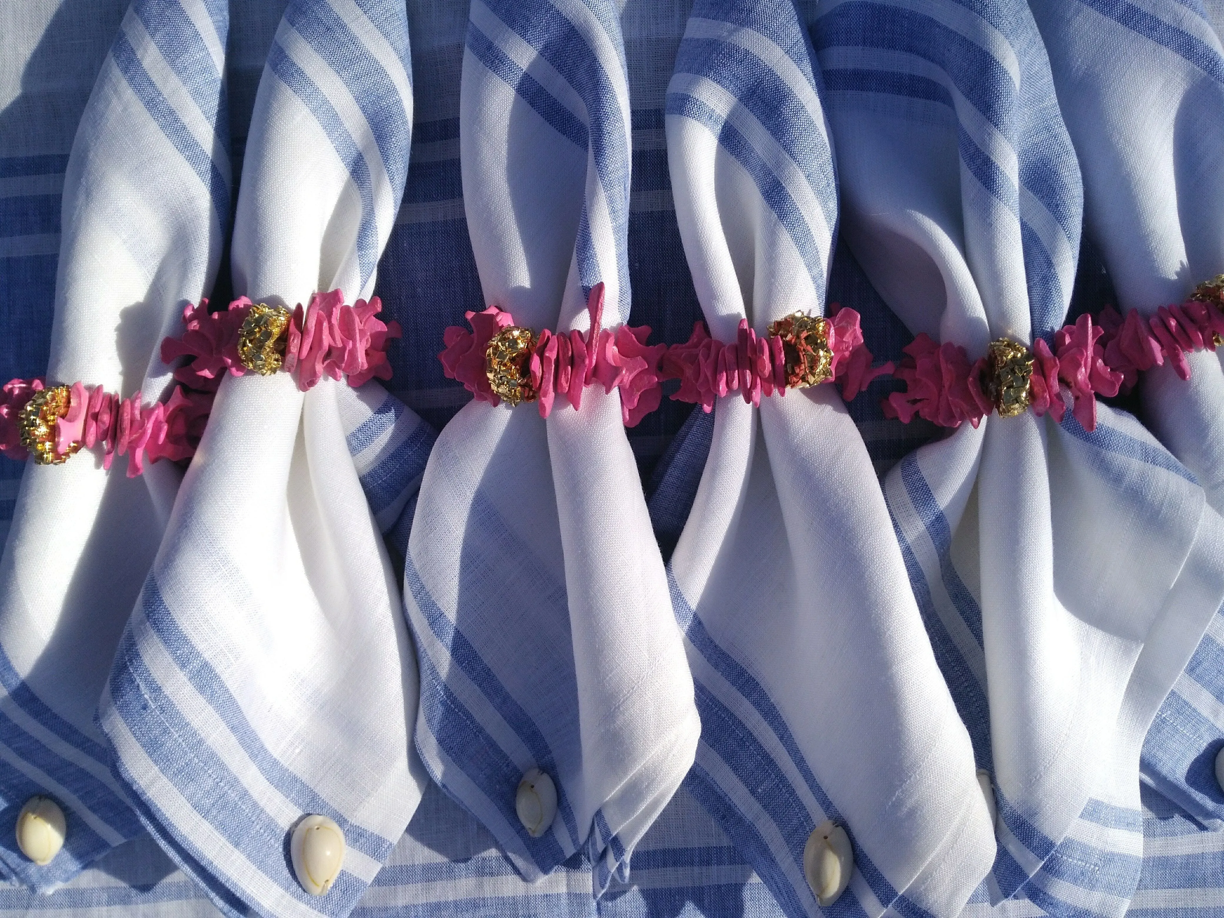 Coconuts Wooden Napkin Ring 6pieces