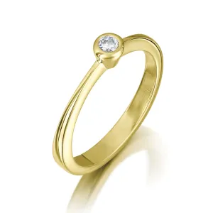 Contemporary 0.10ct Solitaire Diamond Ring in 18ct Yellow Gold