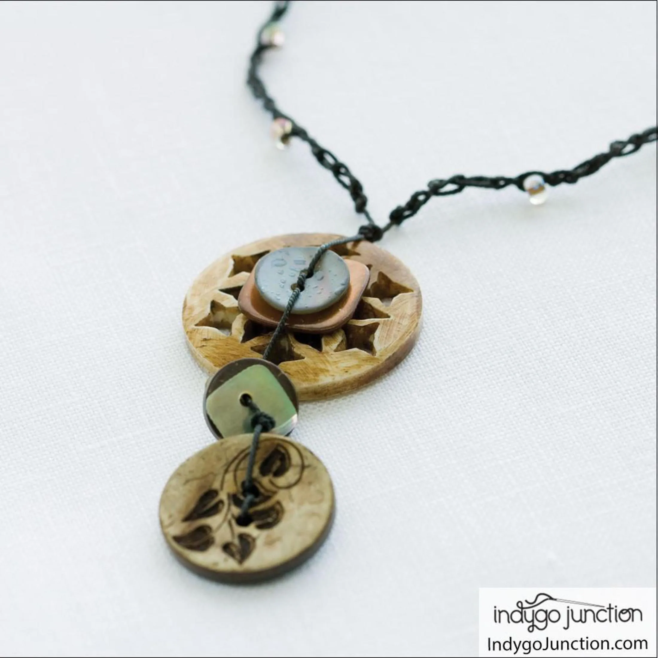 Crocheted Beaded Button Necklace Pattern, Free PDF Download