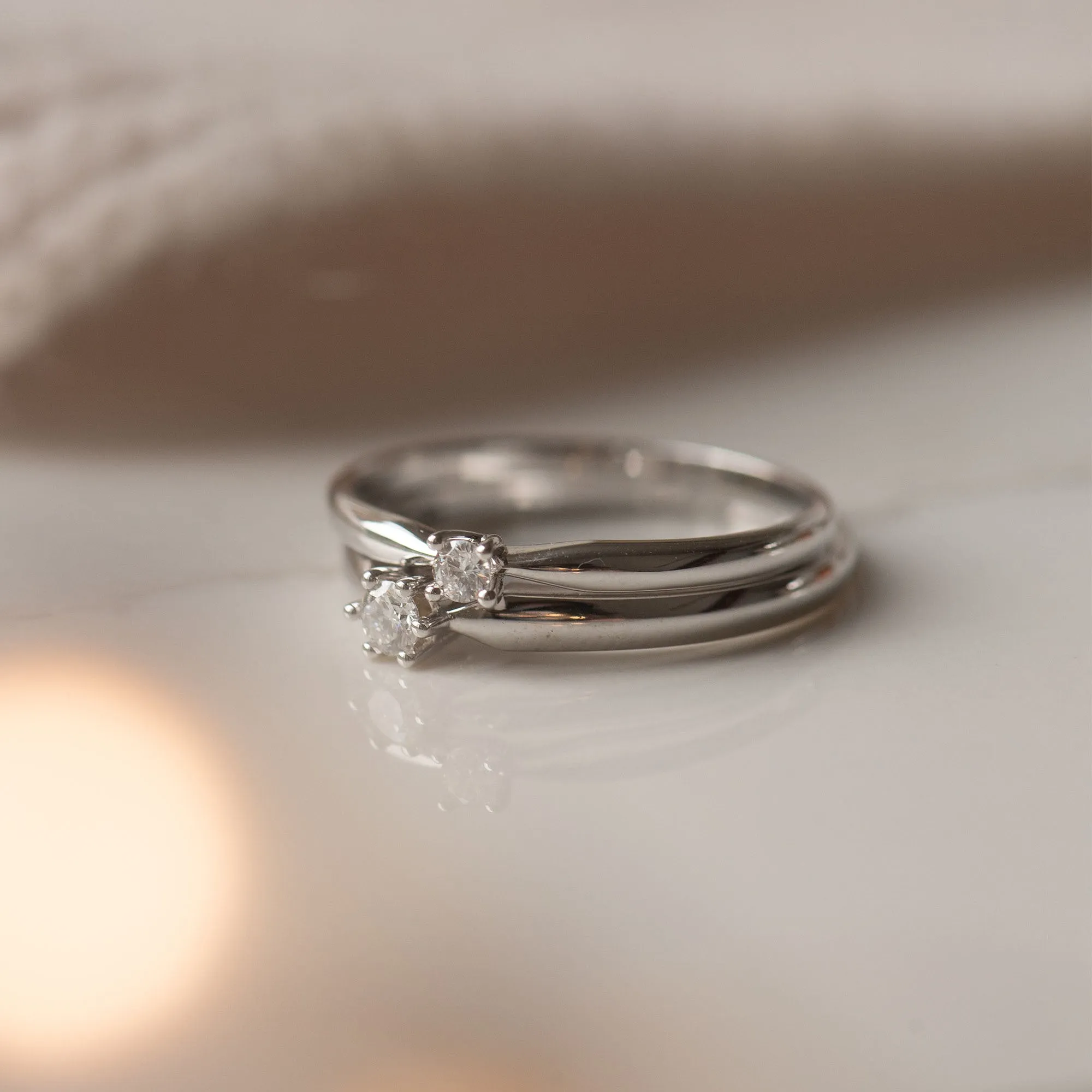 De la Paix Sybil 14 karat white gold ring with diamond 0.10 carat