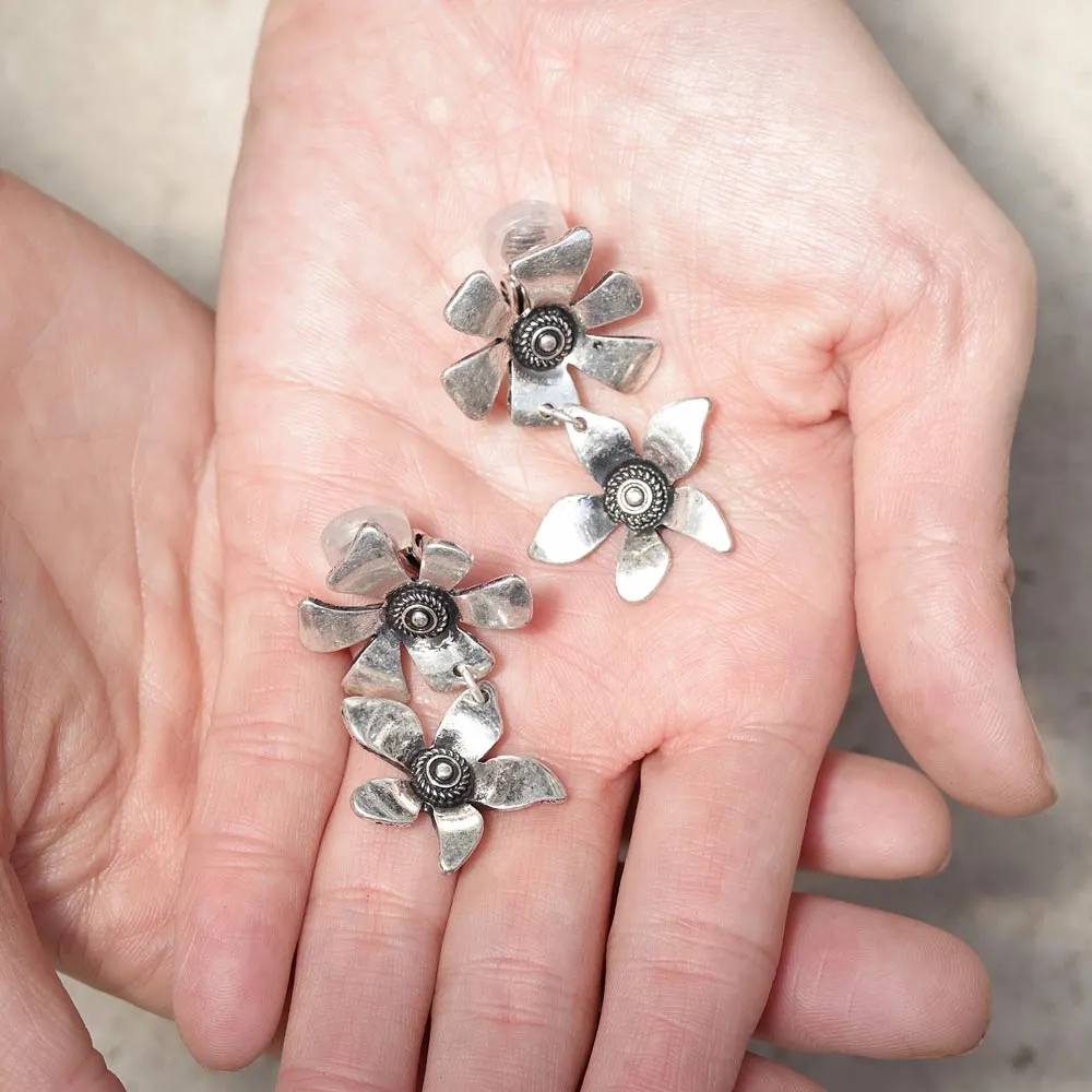 Flower Link Padded Clip On Earrings