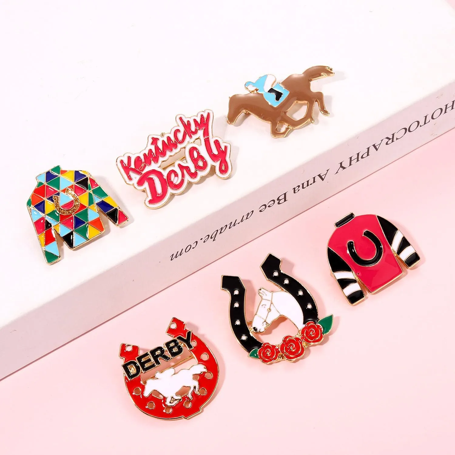 Kentucky Derby Brooches for Women Enamel Horseshoe Riding Suit Brooch Pins Rose Horse Race Day Brooches Kentucky Derby Outfits Accessories Jewelry Gifts