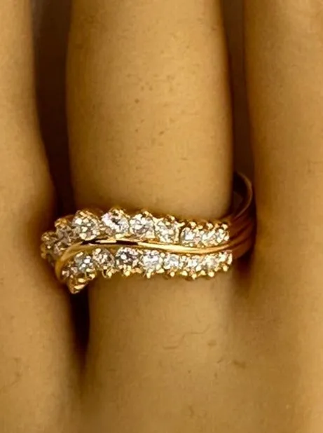 Luxurious 18ct Yellow Gold 22 Diamond Ring A Valentine's Day Masterpiece