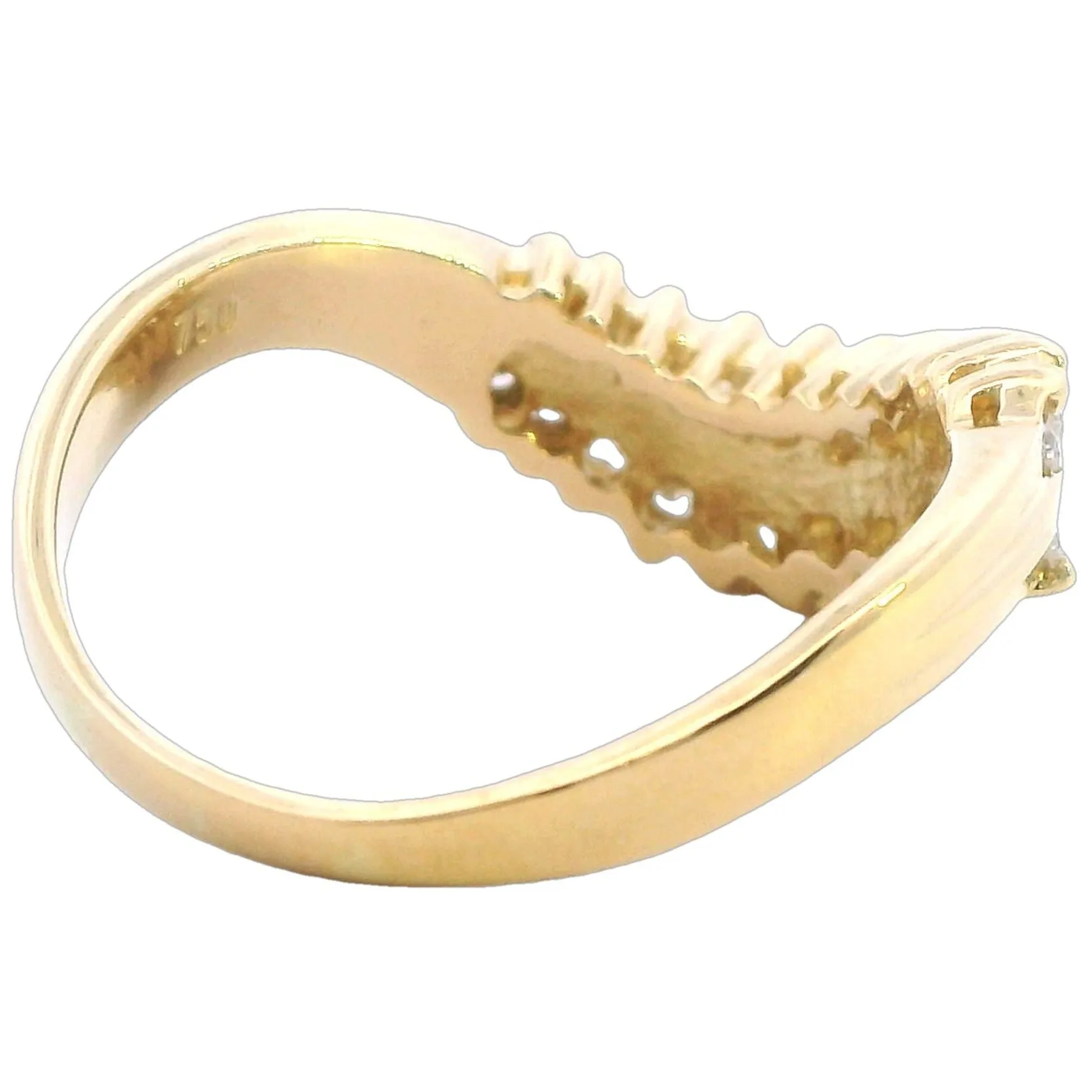 Luxurious 18ct Yellow Gold 22 Diamond Ring A Valentine's Day Masterpiece