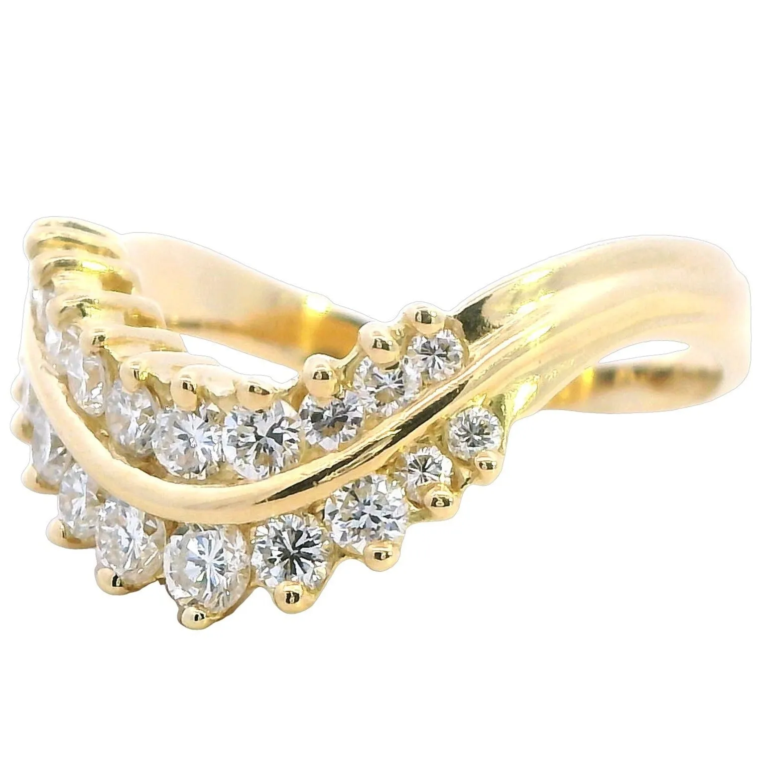 Luxurious 18ct Yellow Gold 22 Diamond Ring A Valentine's Day Masterpiece