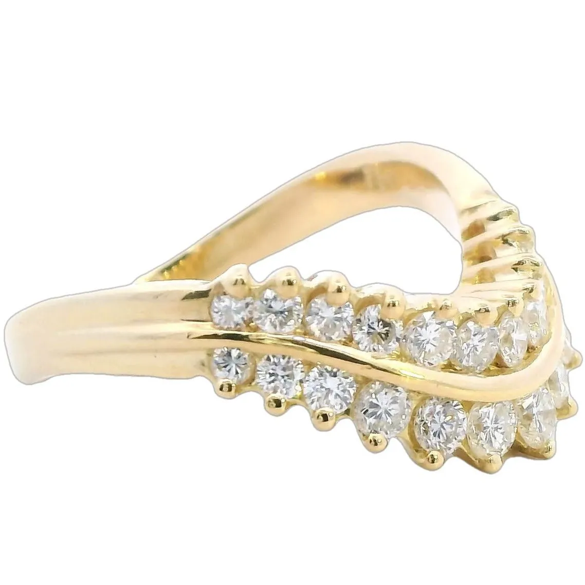 Luxurious 18ct Yellow Gold 22 Diamond Ring A Valentine's Day Masterpiece