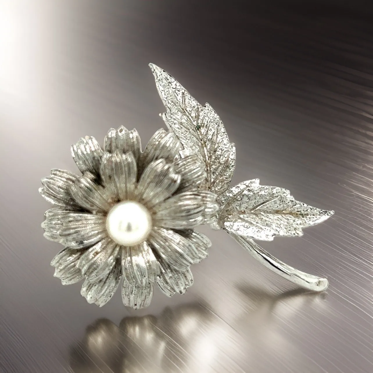 Mikimoto Estate Akoya Pearl Brooch Pin Sterling Silver 6.16 mm M321