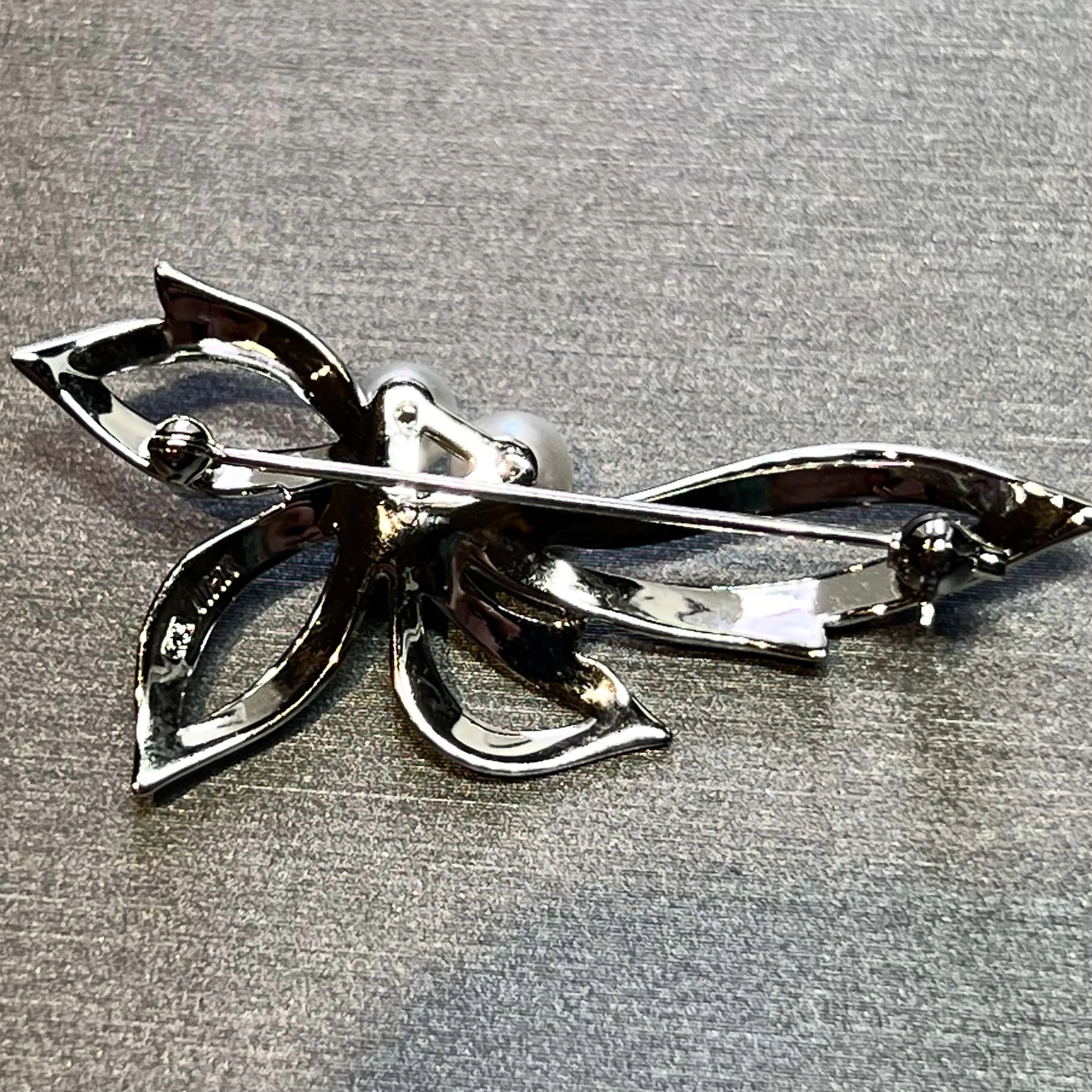 Mikimoto Estate Akoya Pearl Brooch Silver 5 mm M357