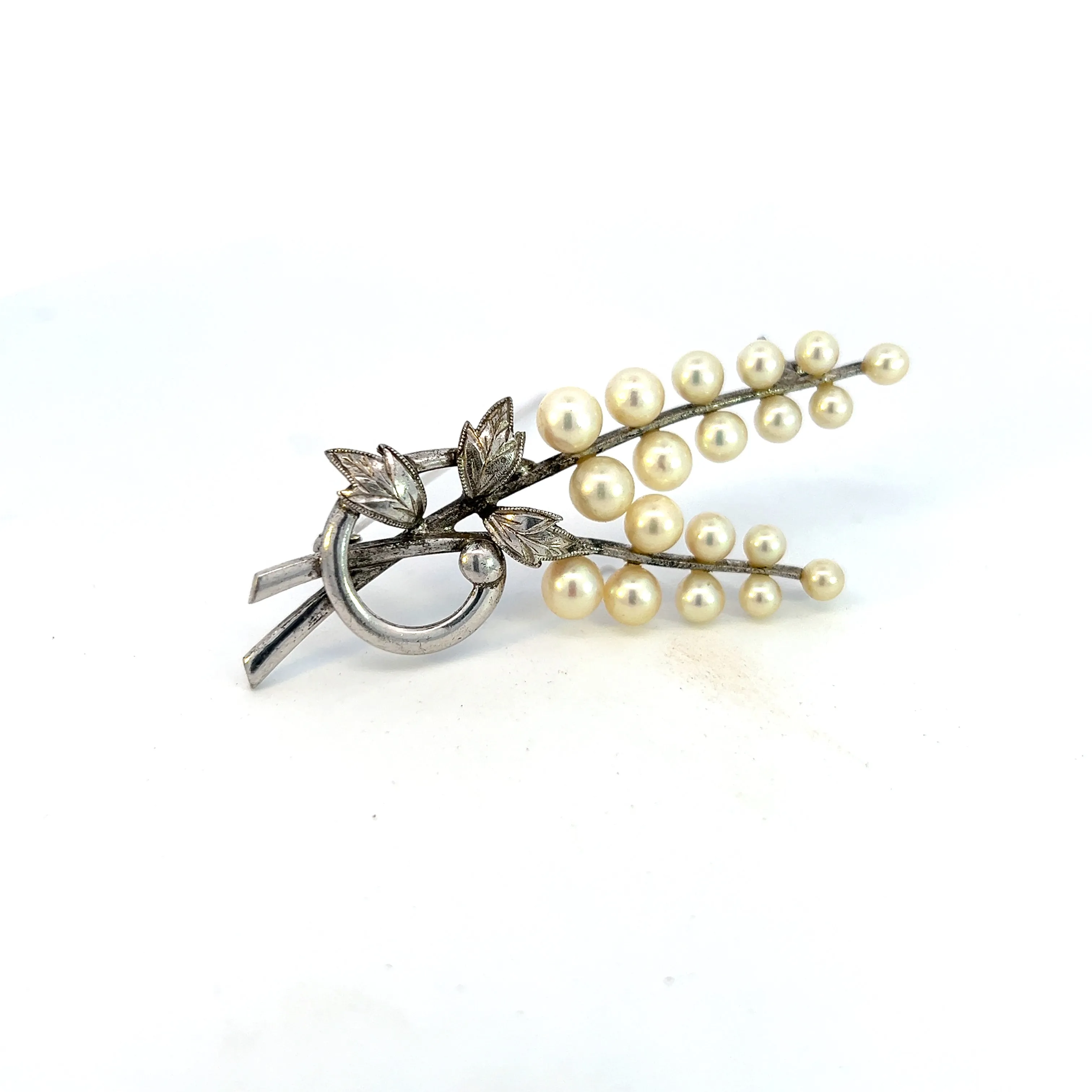Mikimoto Estate Akoya Pearl Brooch Silver 5.50 mm M337
