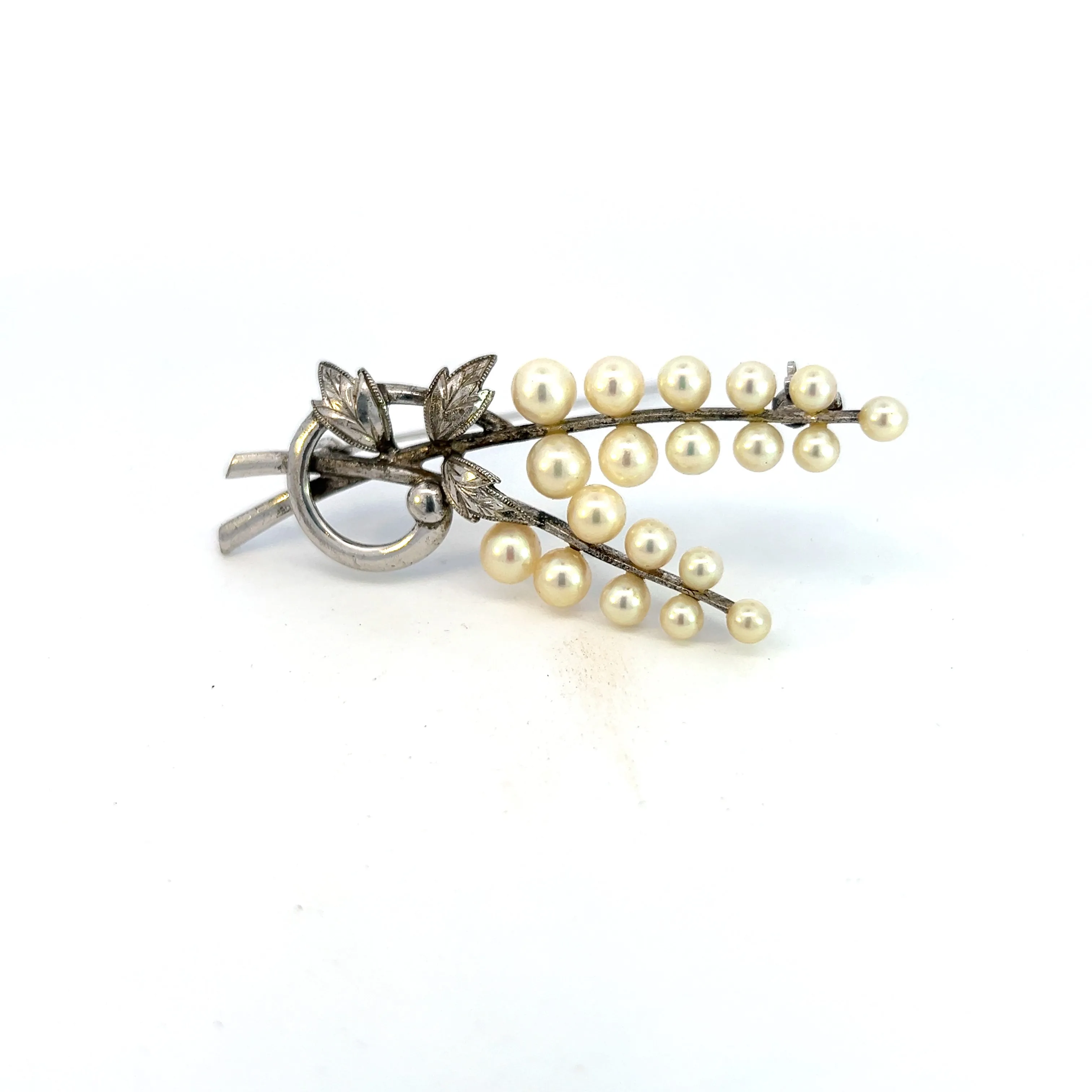 Mikimoto Estate Akoya Pearl Brooch Silver 5.50 mm M337