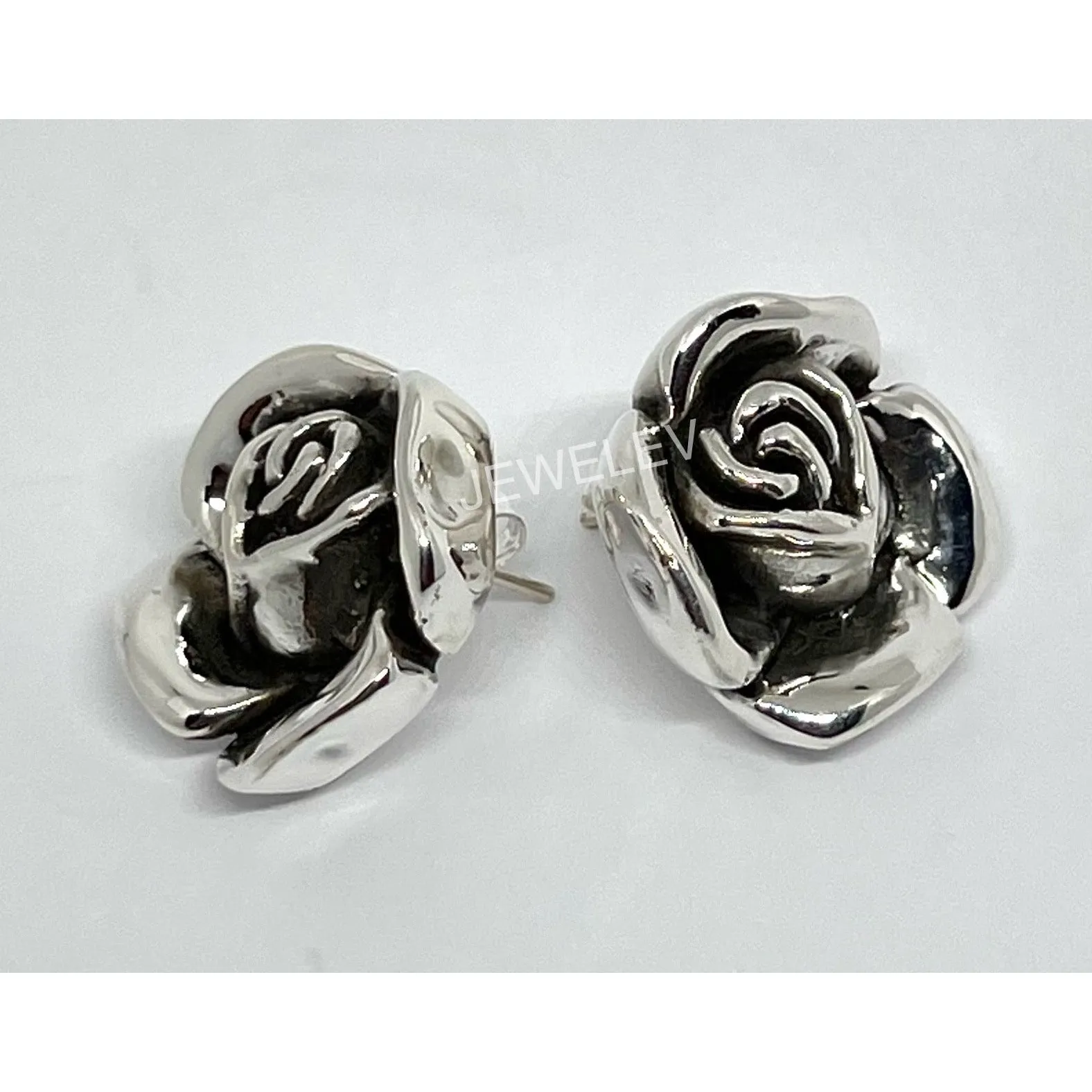 Olivia Rose Earrings