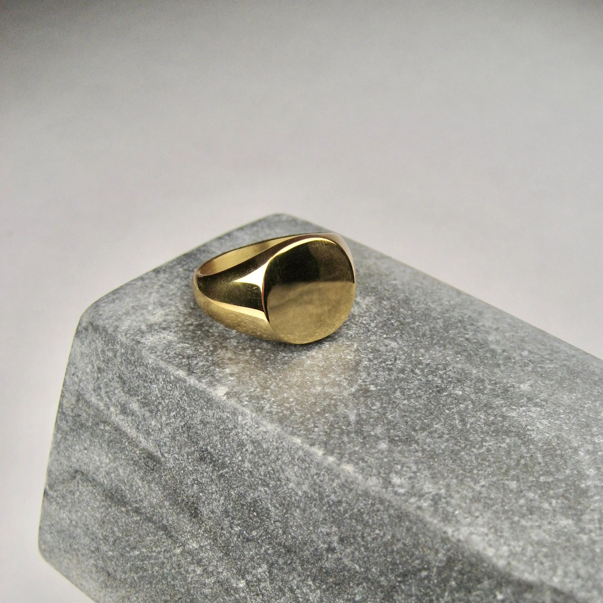 RINGS || Circle Signet