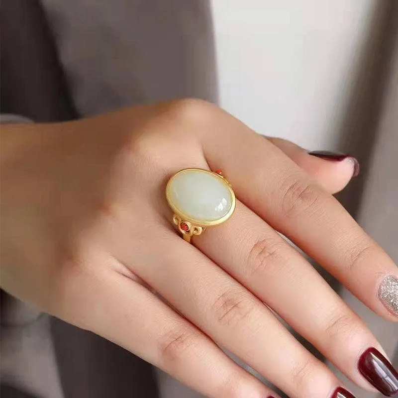 SAPPHIRE OVAL RING