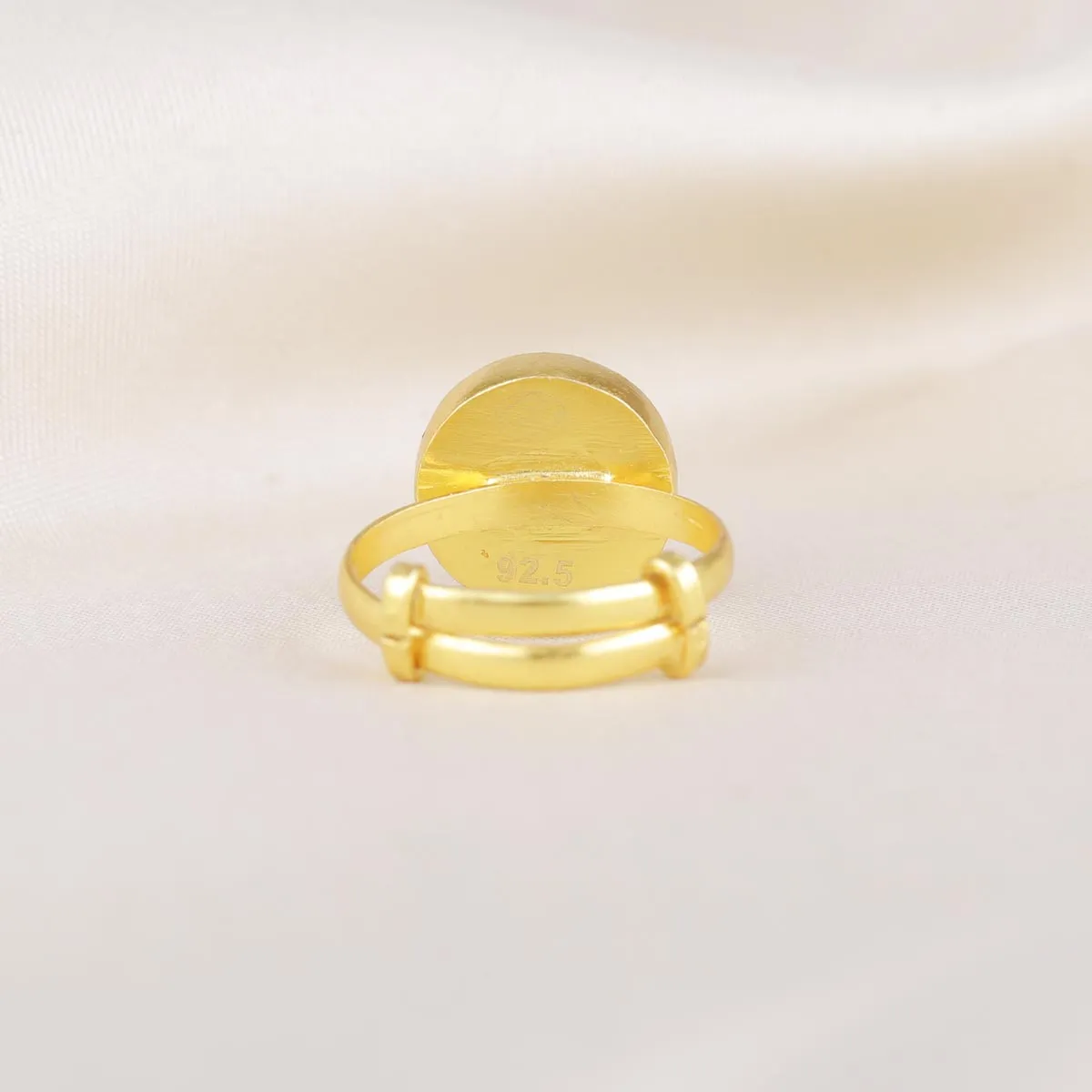 Saritha Kundan Ring