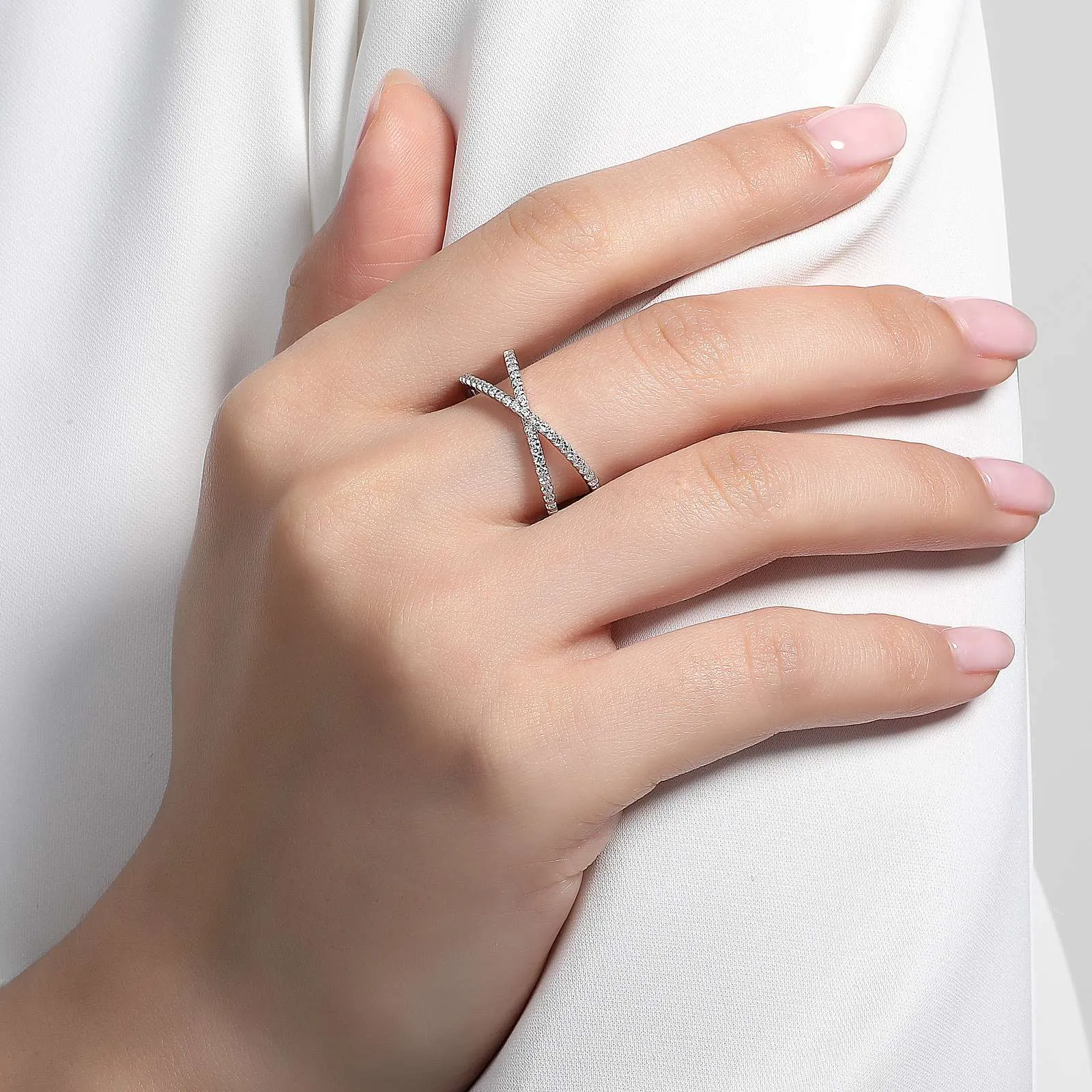 Simple Crisscross Ring
