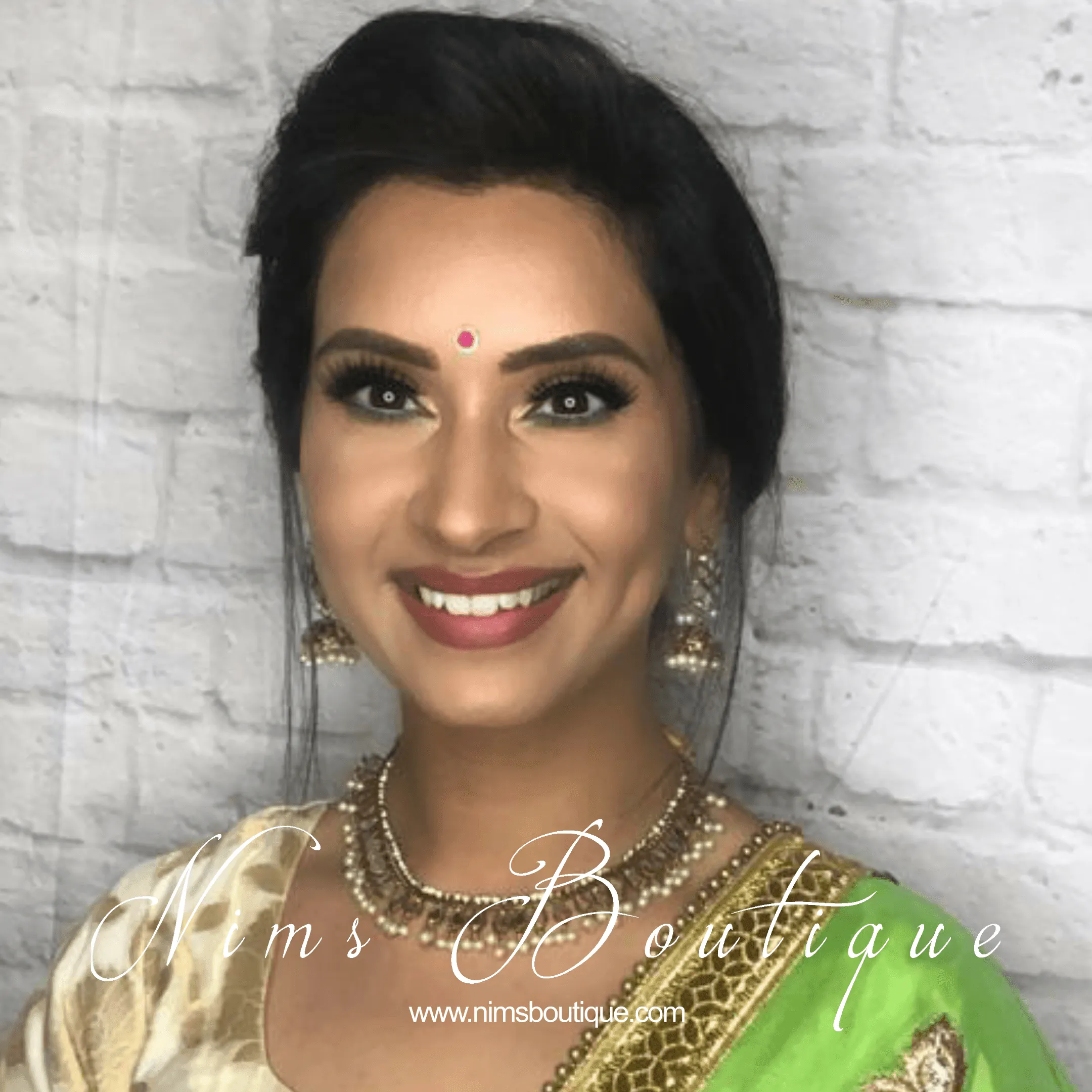 Small Nandini Royal Antique Gold & Pearl Chumke (SS103)