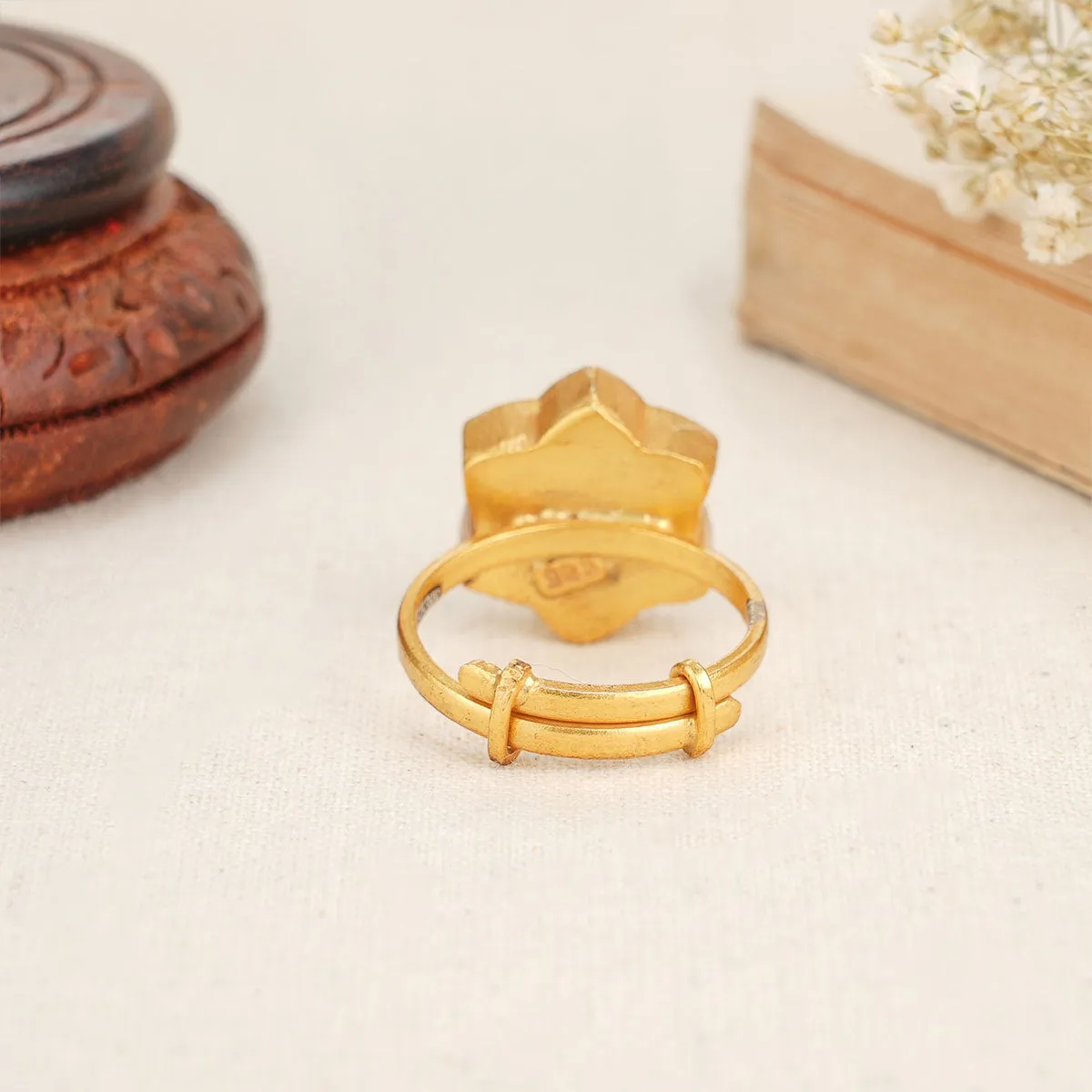 Vedika Kundan Ring