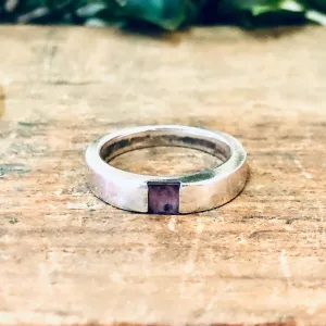 Vintage Ring, Silver Ring, Simple Jewelry, Minimalist Ring, Pink stone, Silver and Pink, Stacker Ring, Vintage Jewelry, Thin Band, 925 Ring