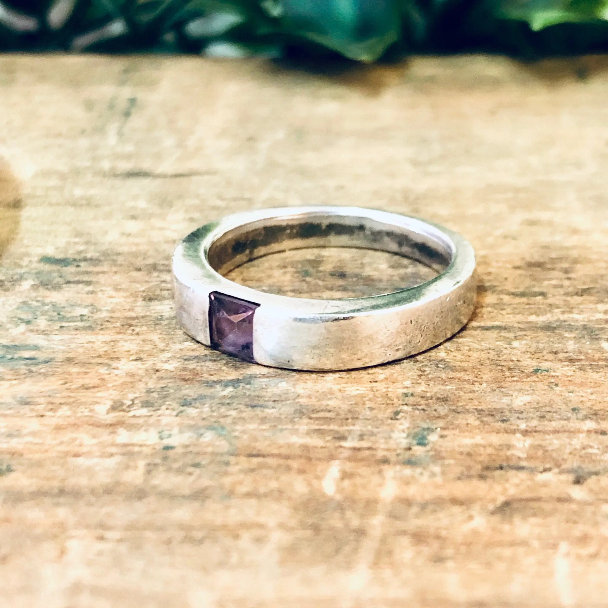Vintage Ring, Silver Ring, Simple Jewelry, Minimalist Ring, Pink stone, Silver and Pink, Stacker Ring, Vintage Jewelry, Thin Band, 925 Ring