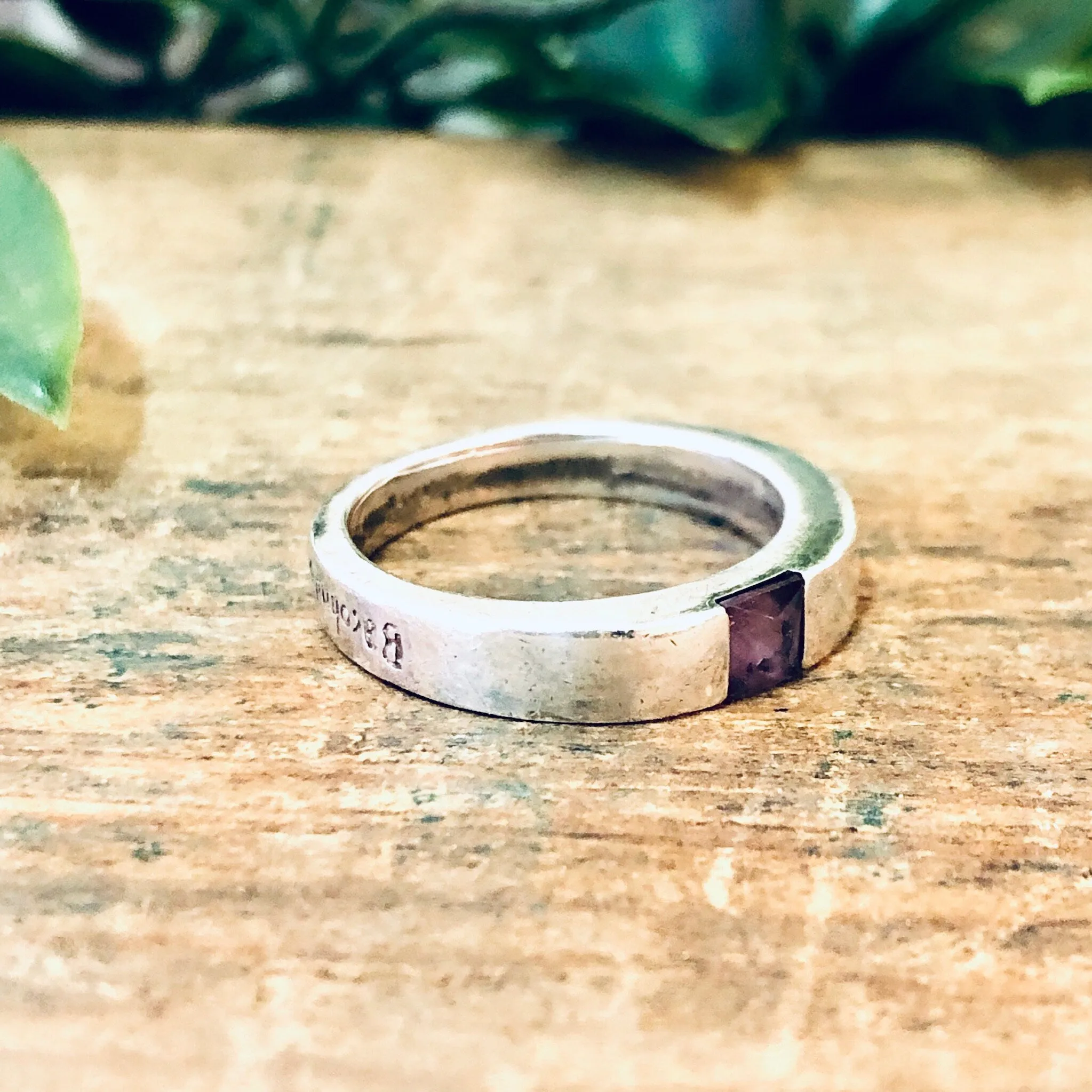 Vintage Ring, Silver Ring, Simple Jewelry, Minimalist Ring, Pink stone, Silver and Pink, Stacker Ring, Vintage Jewelry, Thin Band, 925 Ring