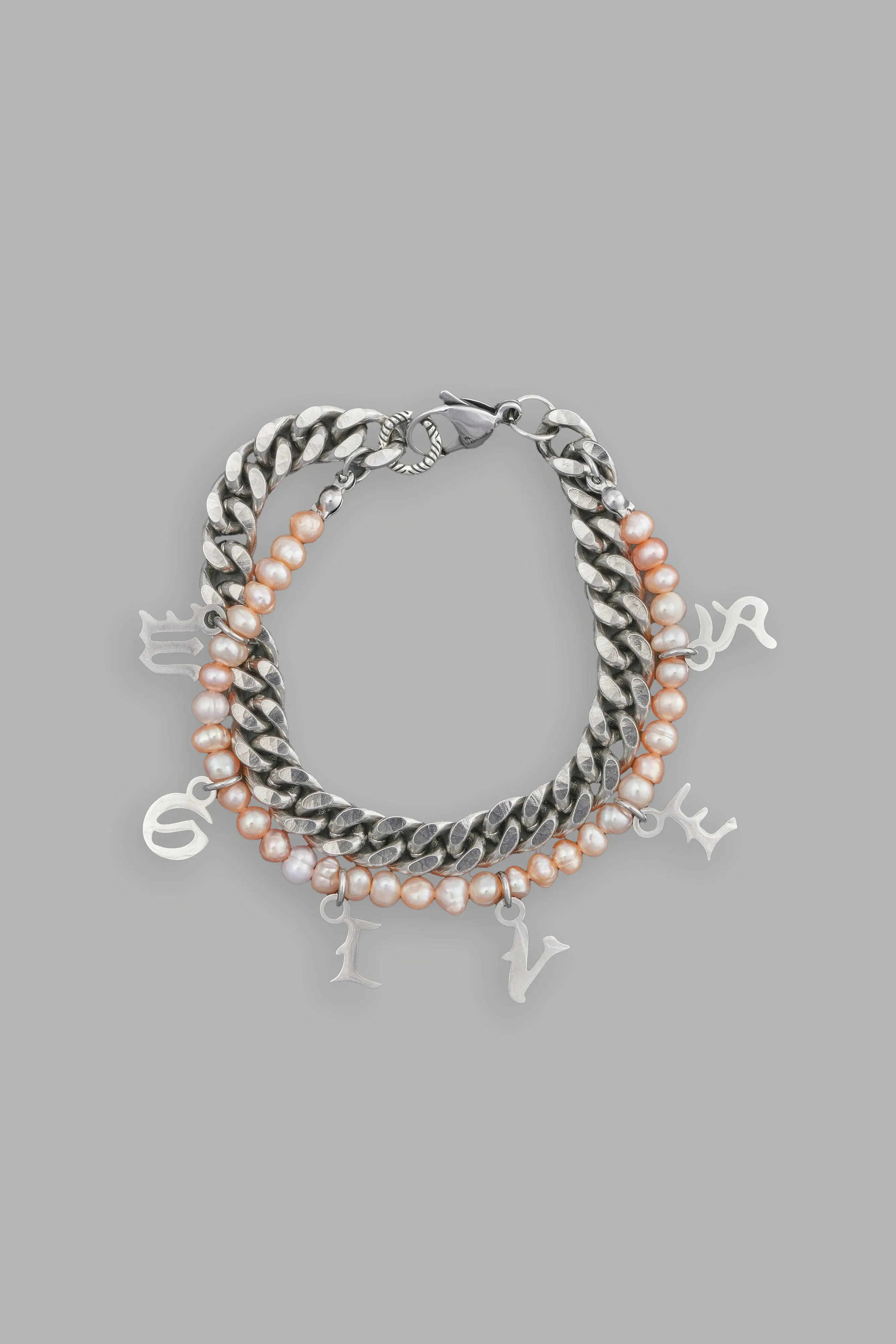 Wolves Curb Link And Pearl Bracelet in Silver/Pink