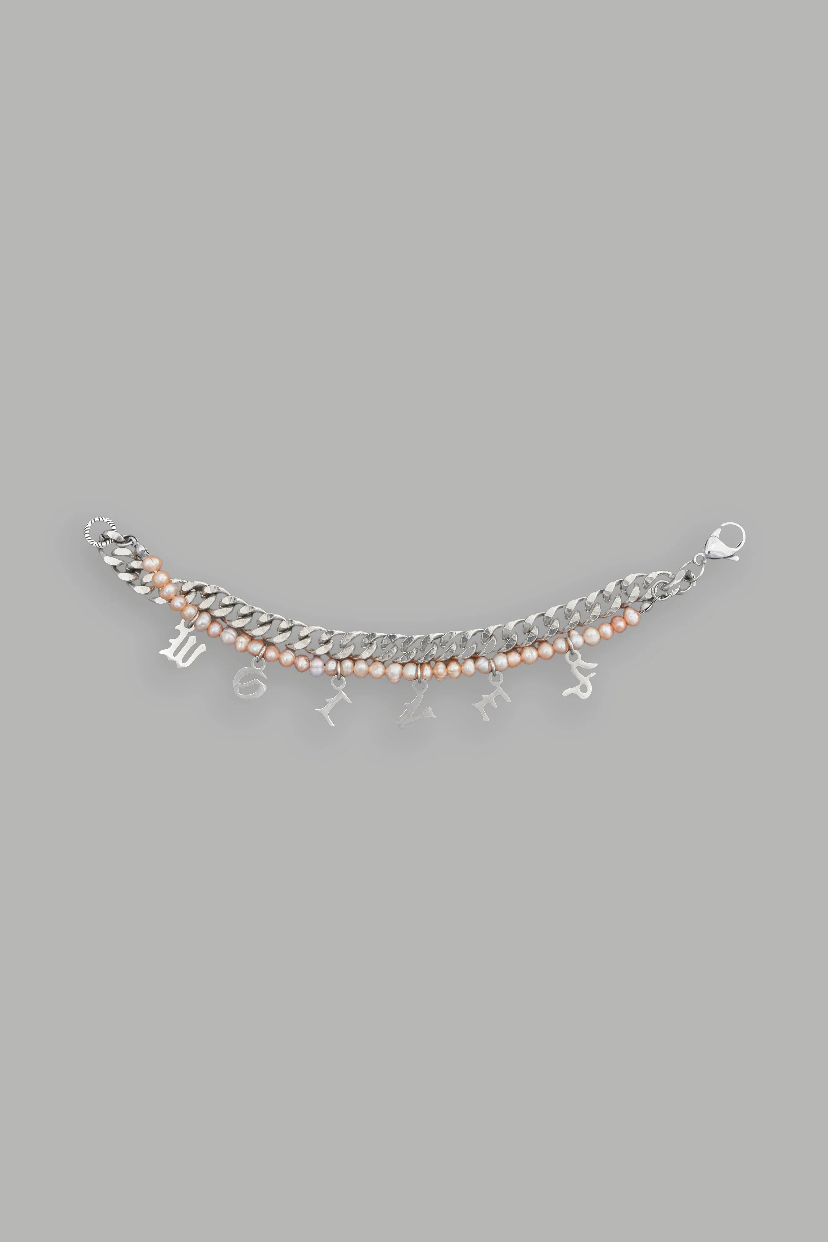 Wolves Curb Link And Pearl Bracelet in Silver/Pink